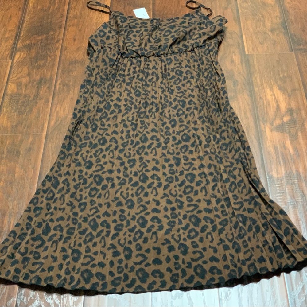 🆕 Leopard Print Brown Dress